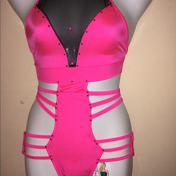 BeDazzled Romper   - Picture 5 of 5